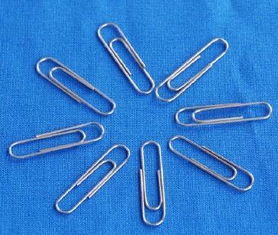 回形针与现代数码产品 东莞市精达塑胶五金制品厂的高清图片展示